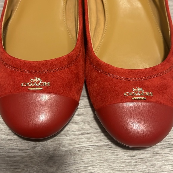 COACH CHELSEA CHERRY RED BALLET FLATS - Picture 2 of 5